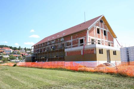 GRADBIŠČE CENTRA ZAŠČITE IN REŠEVANJA RAKEk OGLED ŽUPAN 12 FOTO LJUBO VUKELIČ